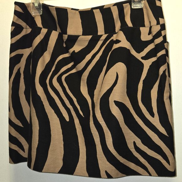 Ann Taylor Loft Petites Women's Brown and Black Zebra Print Mini Skirt Size SP - Picture 2 of 4